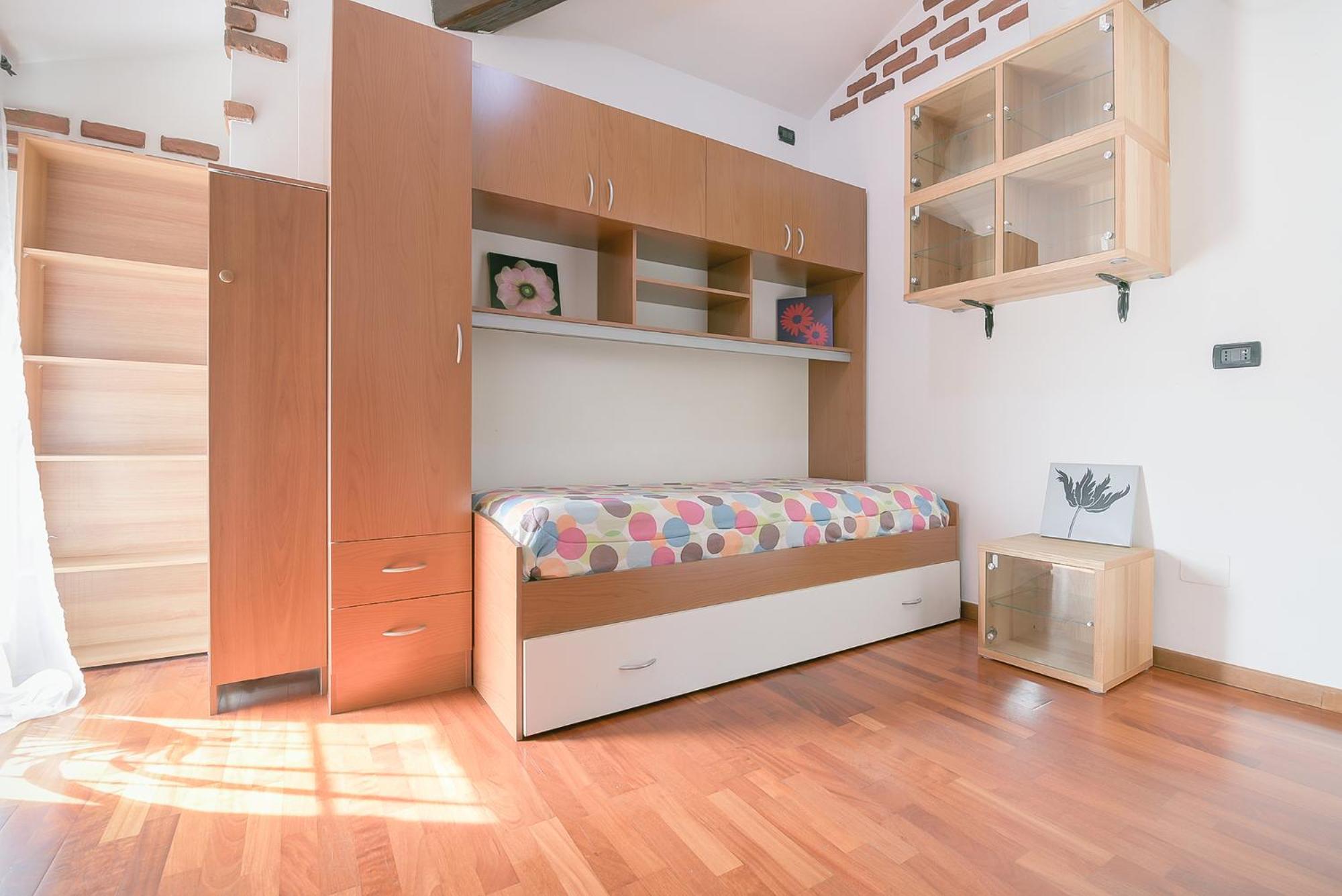 Queen Funo Centergross Apartment *